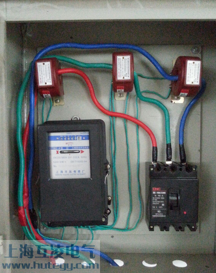 低壓電(dian)流互感器(qi)接線(xiàn)實物(wù)圖